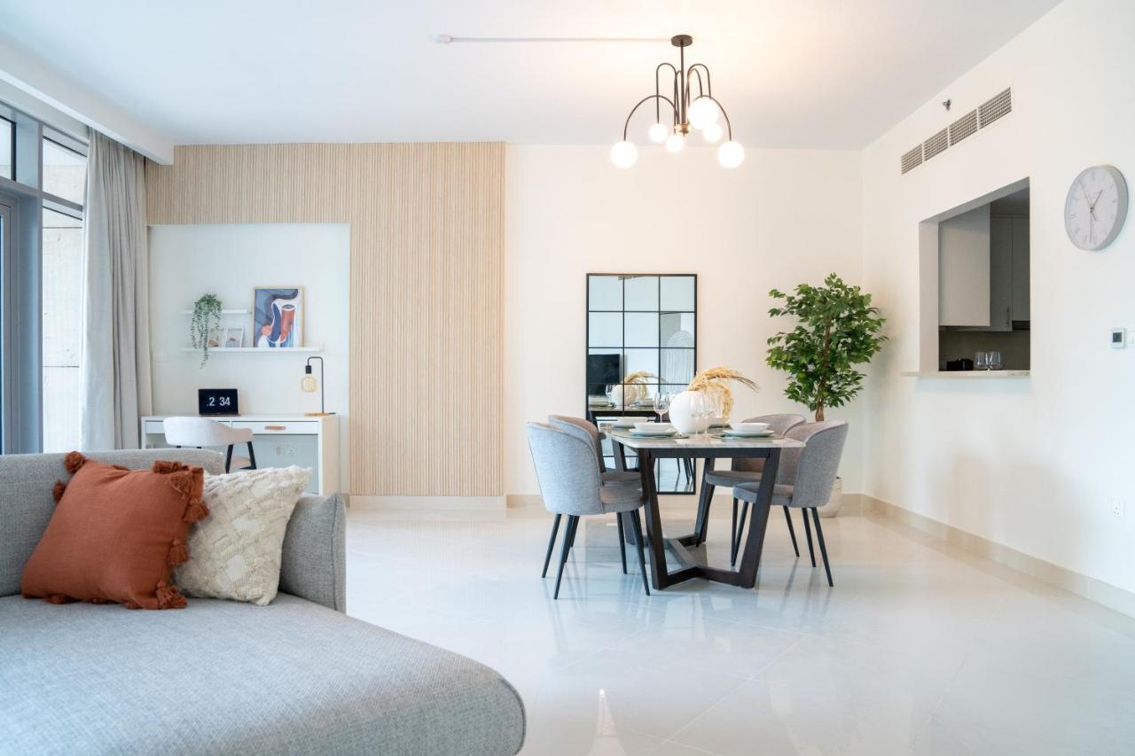 Higuests - Elegant Apt With Terrace Minutes From Burj Khalifa دبي المظهر الخارجي الصورة