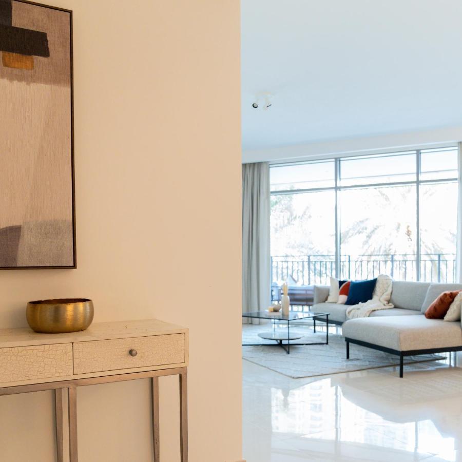 Higuests - Elegant Apt With Terrace Minutes From Burj Khalifa دبي المظهر الخارجي الصورة